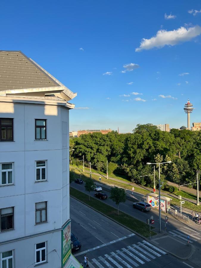 Central Apartment Next To Belvedere Castle Wien Exteriör bild
