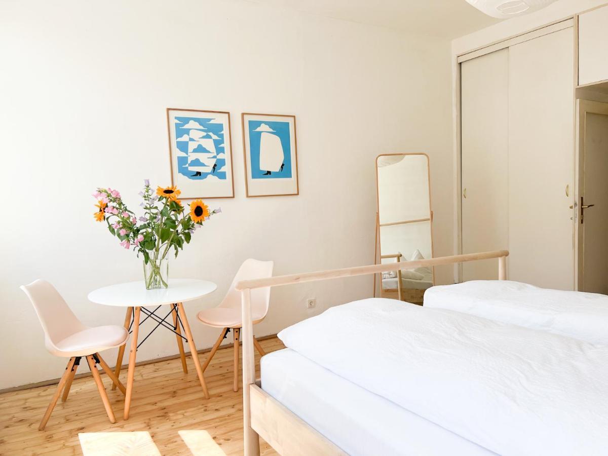 Central Apartment Next To Belvedere Castle Wien Exteriör bild