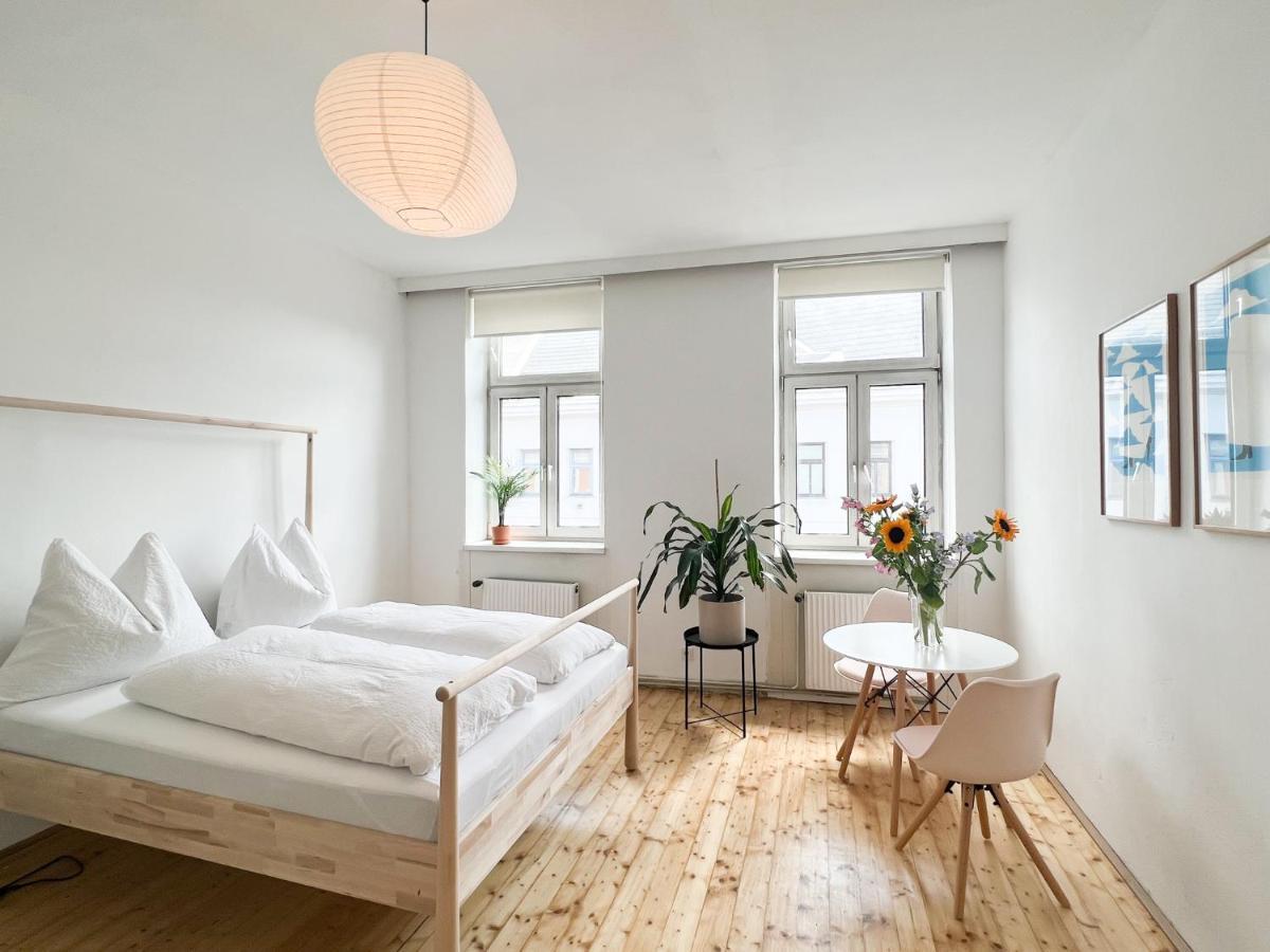 Central Apartment Next To Belvedere Castle Wien Exteriör bild